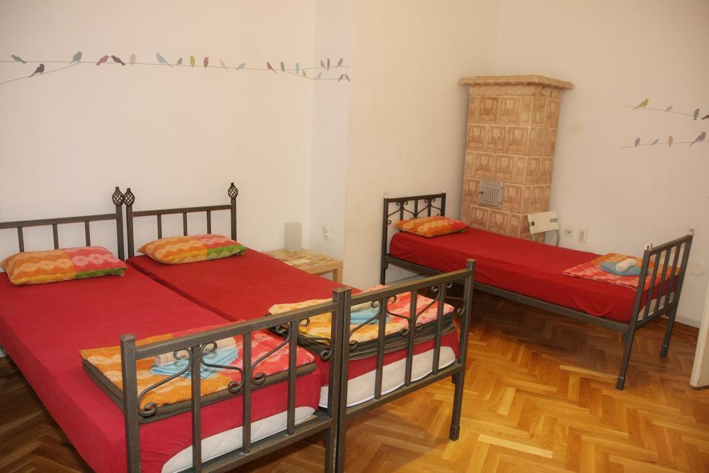 Time Hostel Белград Номер фото